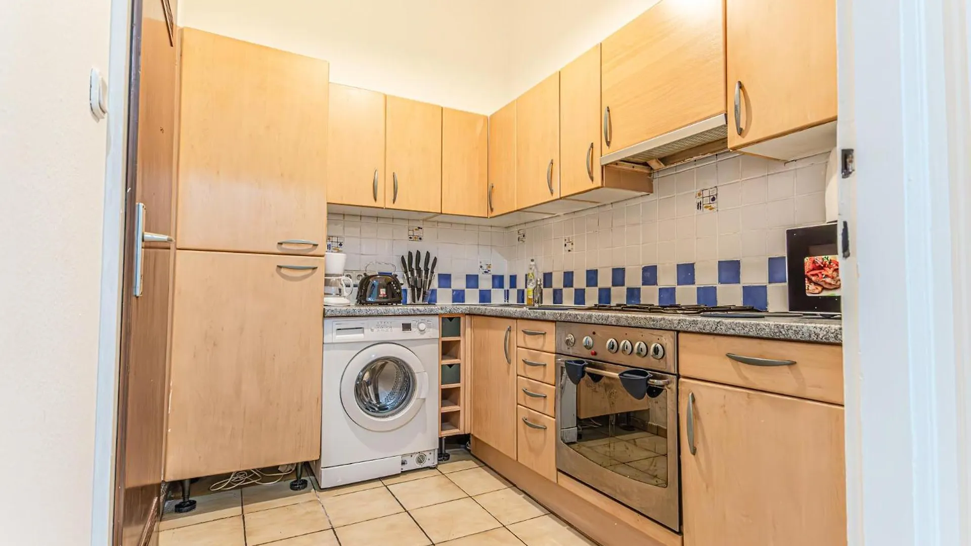 Lejlighed Stylish 2Br Shared Apt, Central With Easy City Access Wien