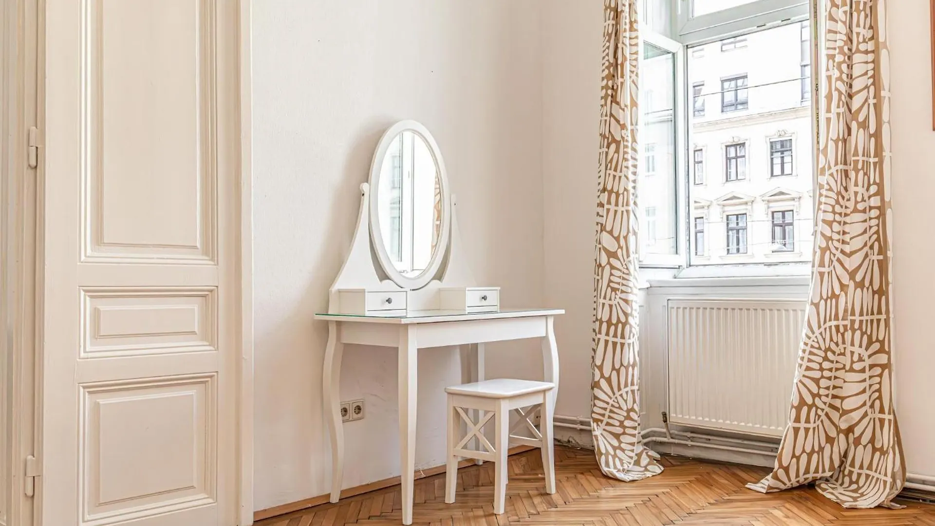 Stylish 2Br Shared Apt, Central With Easy City Access Wien Lejlighed